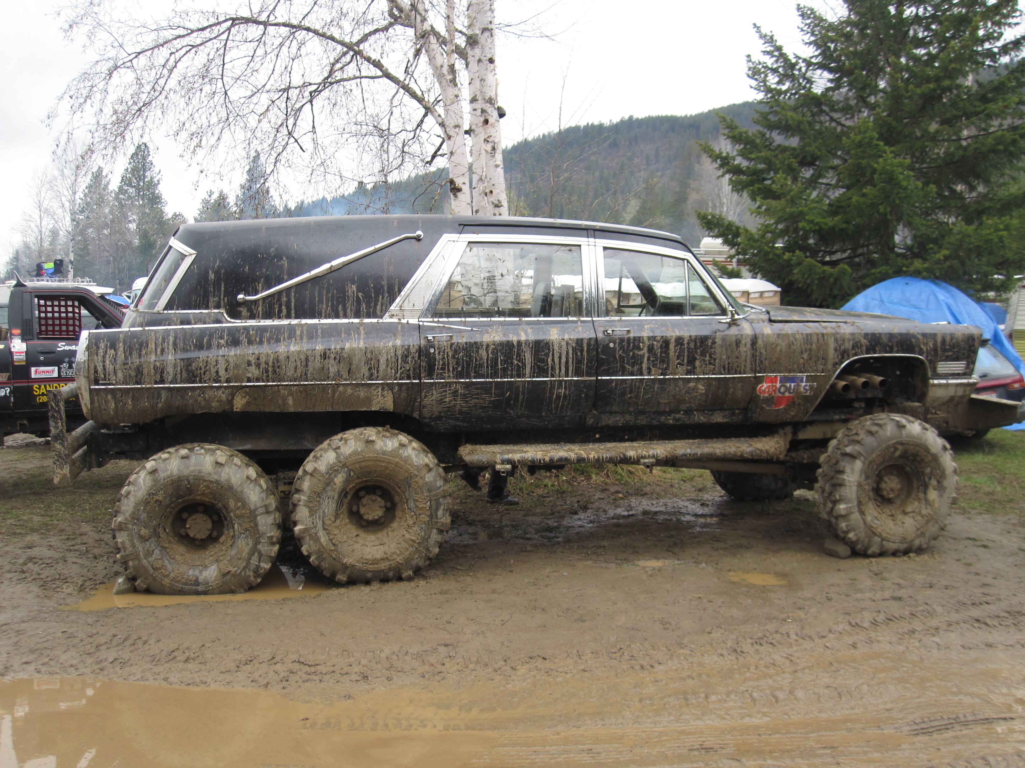 Mud Bogging Offroad Race Racing Monster Truck Cadillac