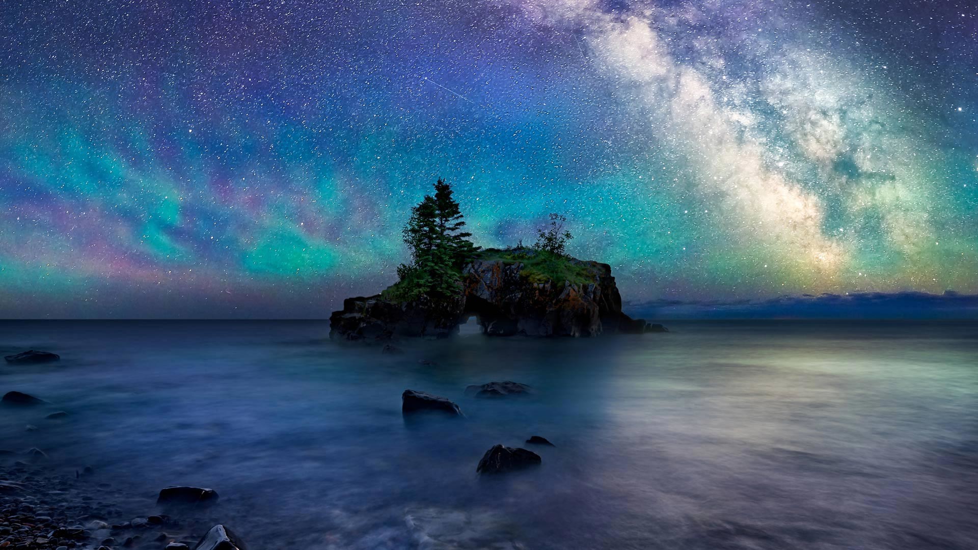 Lake Superior Wallpaper