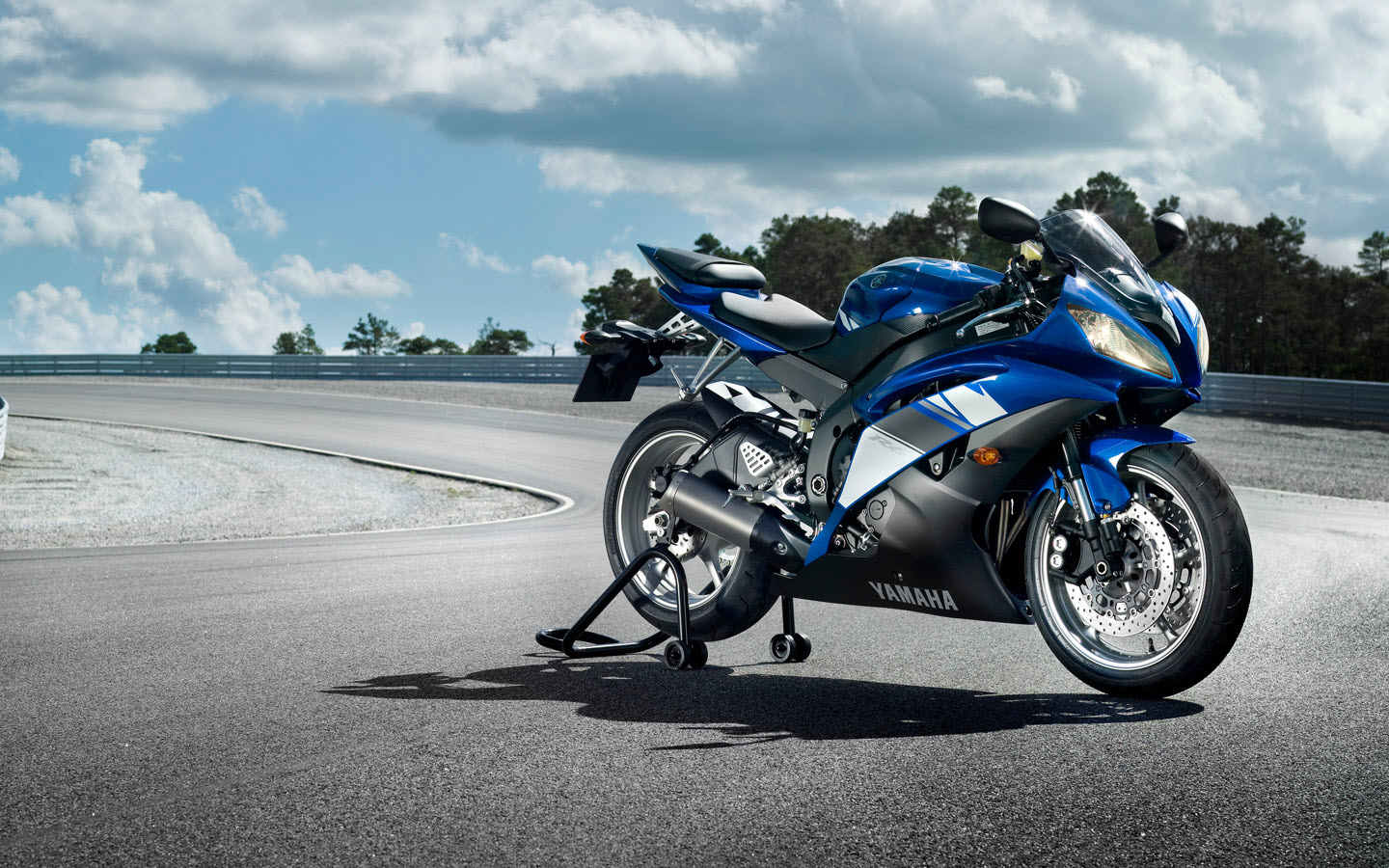 2009 Yamaha YZF R6 Wide Wallpapers HD Wallpapers