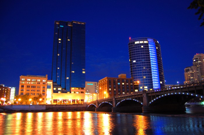 Grand Rapids Skyline By Golfiscool
