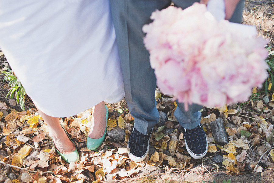 Tips On Choosing Wedding Shoes For Outdoor Wallpaper