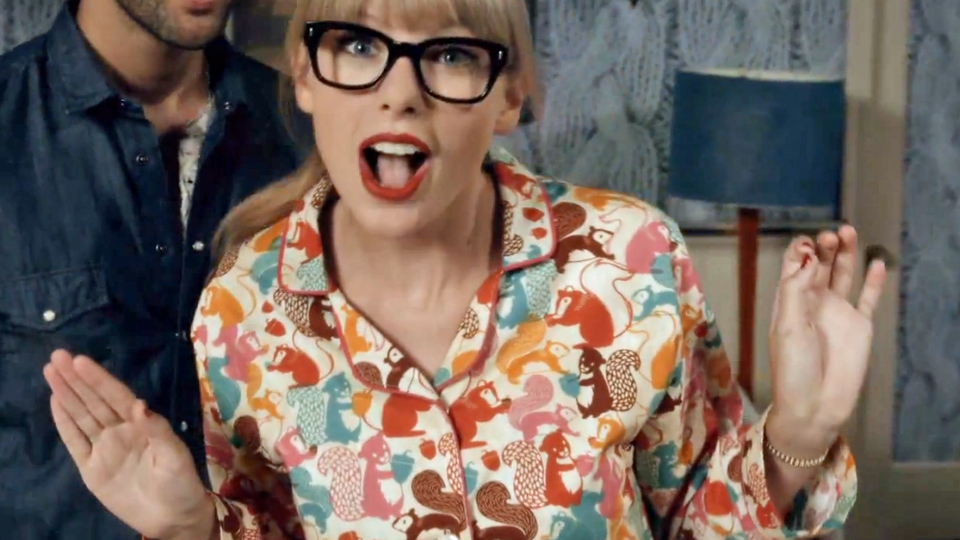 Taylor Swift S Pajamas On We Are Never Ever Getting Back Together