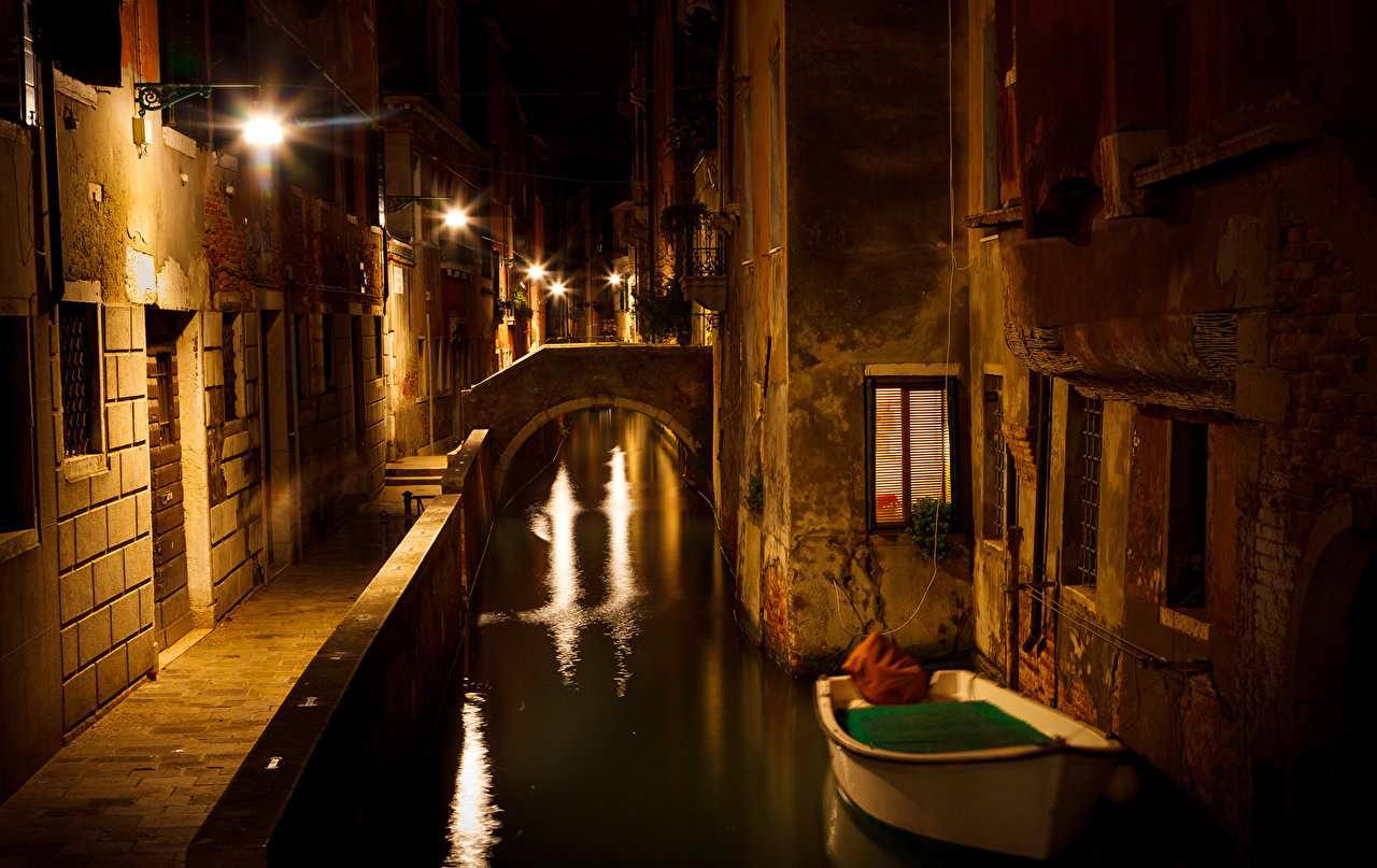 Photos Venice Italy Canal Boats Night Time Street Lights Cities