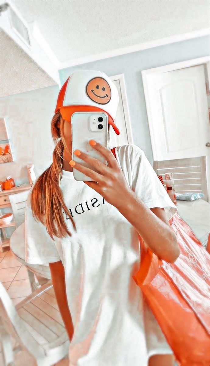 Cute Preppy Girl Pfp In Wallpaper