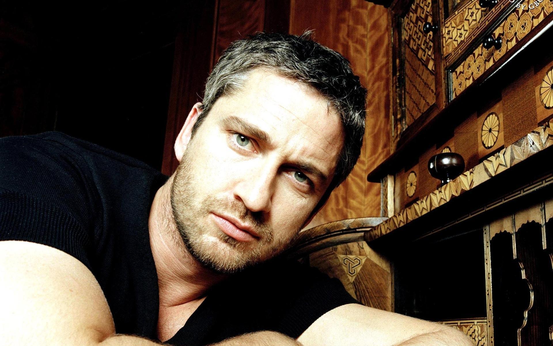 Gerard Butler Wallpaper And Image Pictures Photos