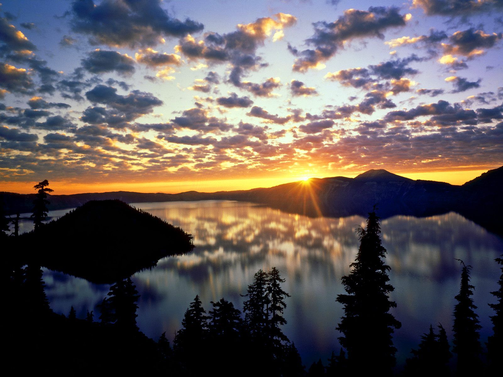 Nature Sunrise Over Crater Lake Cascade Range Oregon Picture Nr