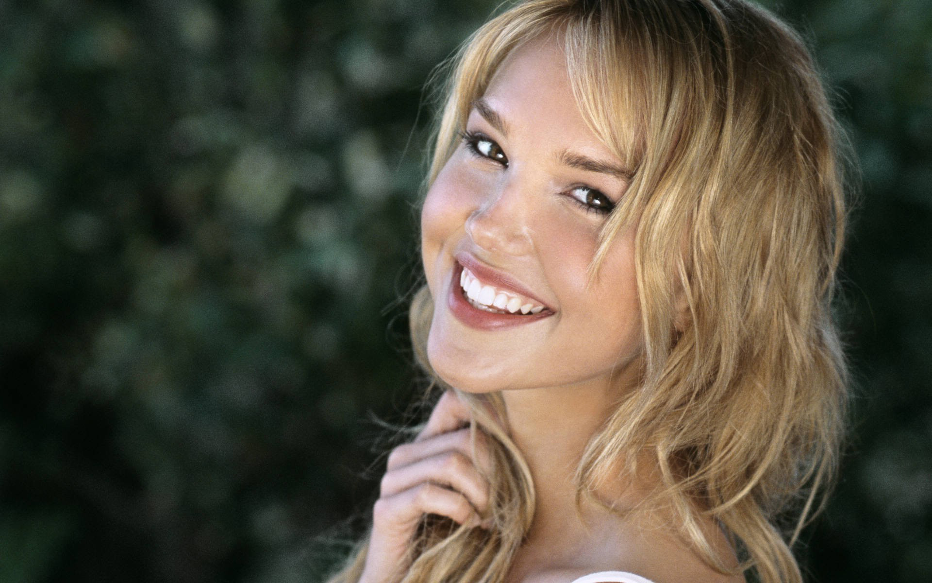 Arielle Kebbel Wallpaper Image Photos Pictures Background