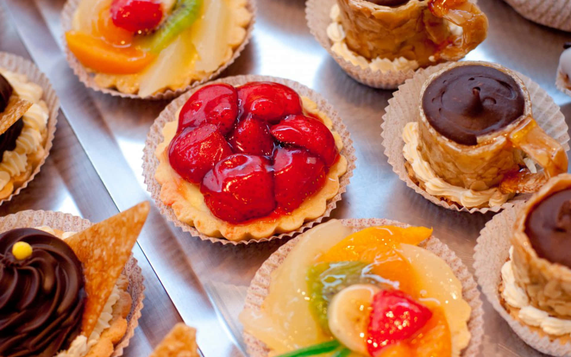 Variant Delicious Tart Wallpaper
