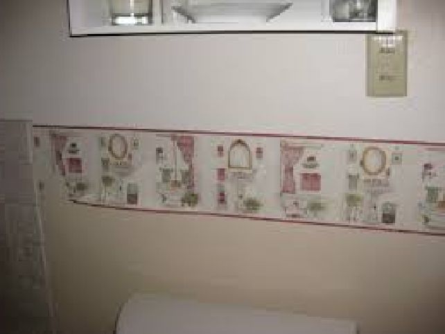 Bathroom border wallpaper 642x482