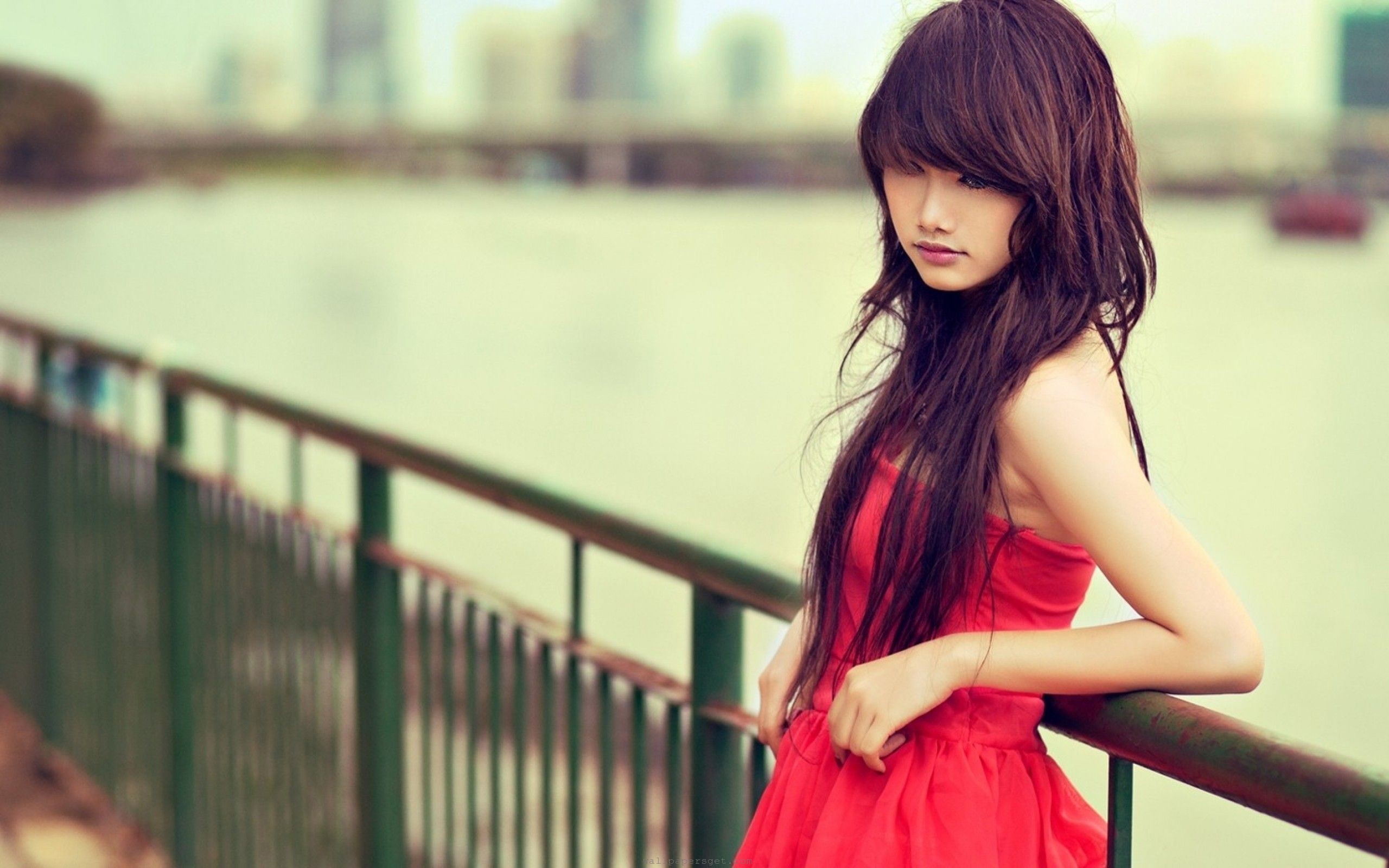 Cute Teen Girl Wallpaper