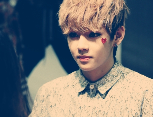 Kim Taehyung V Wallpaper and background images in the V BTS 500x384
