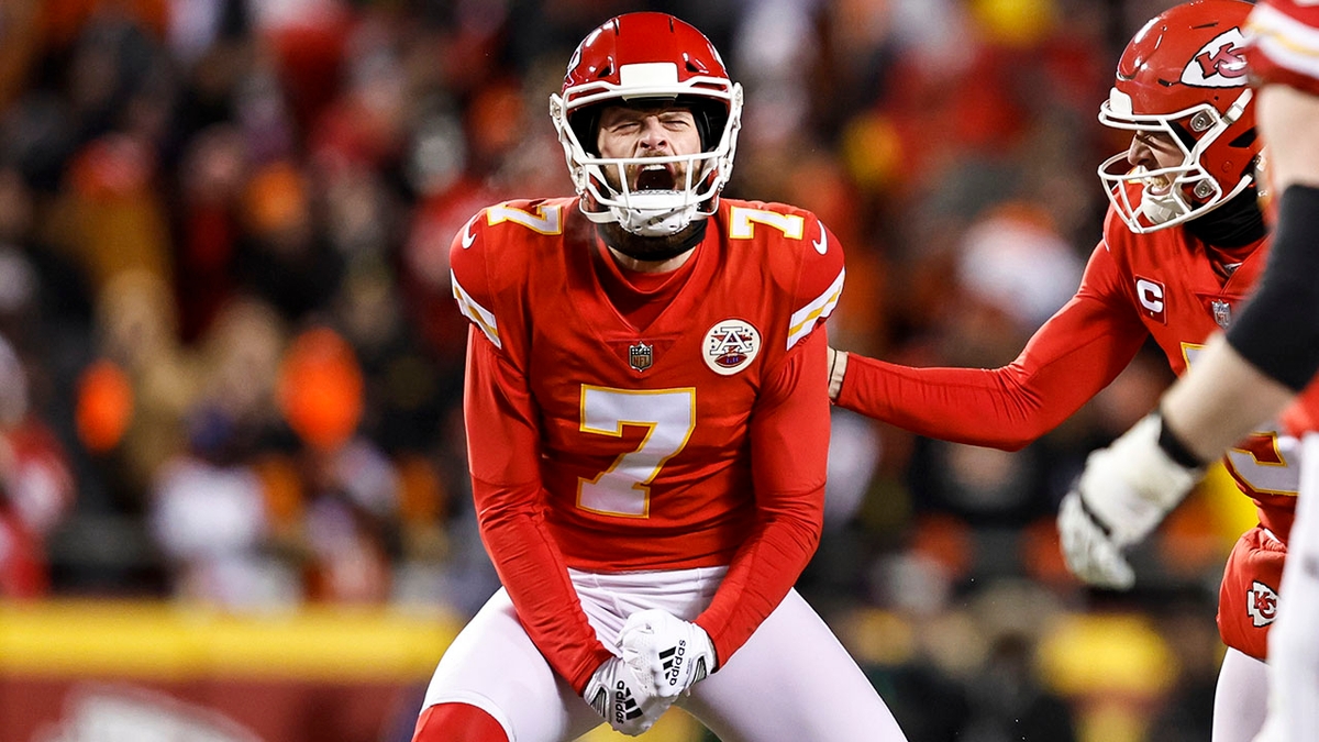 Harrison Butker S Wardrobe Makes Pro Wallpaper