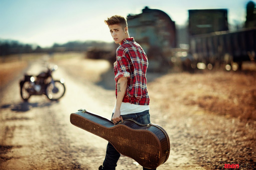 Justin Bieber Desktop Wallpaper Features The Star With His Trusty