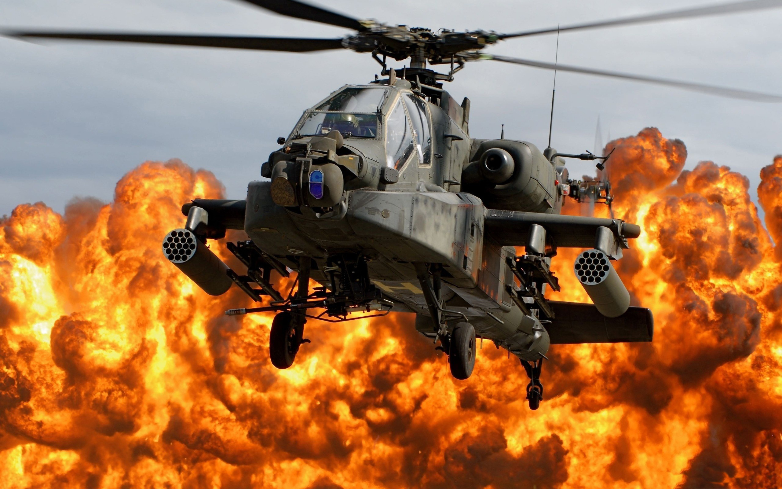 Desktop Wallpaper Of Military Helicopter Puter