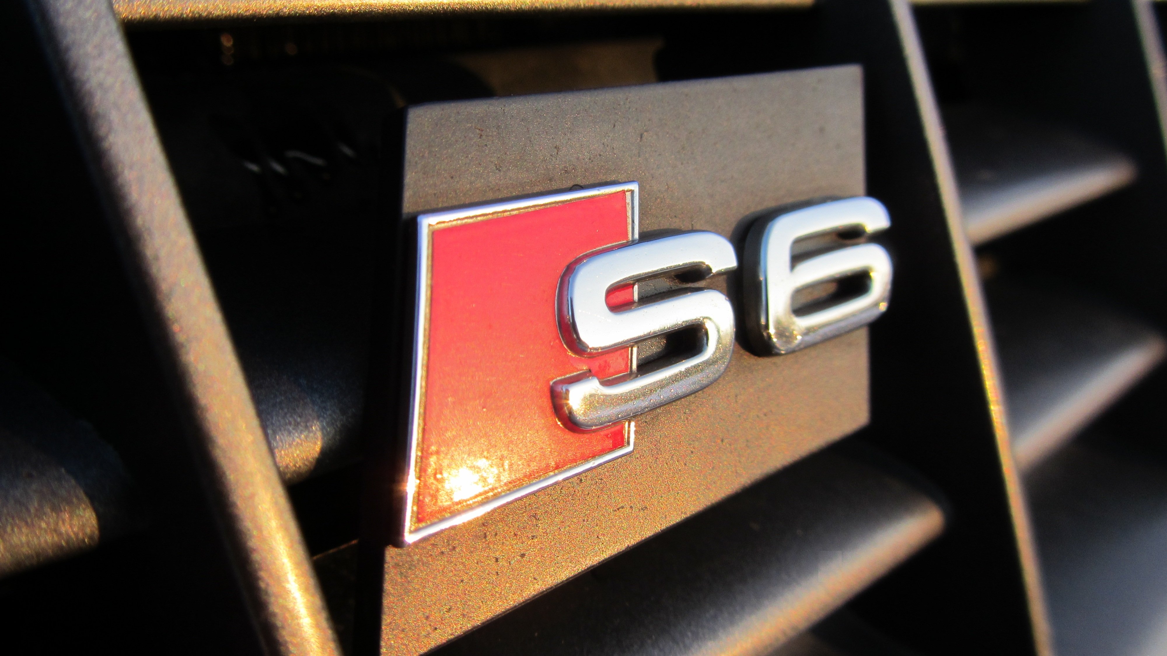 Audi S6 Wallpaper HD