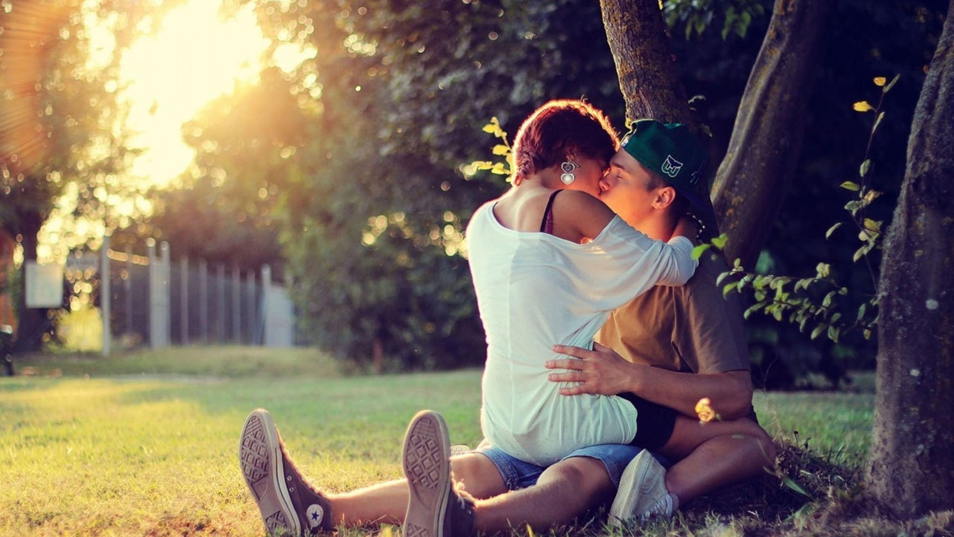 Love Couple Wallpaper