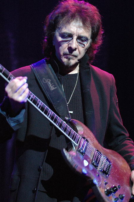 Tony Iommi Guitarrista Y Miembro Fundador De La Banda Brit Nica Black