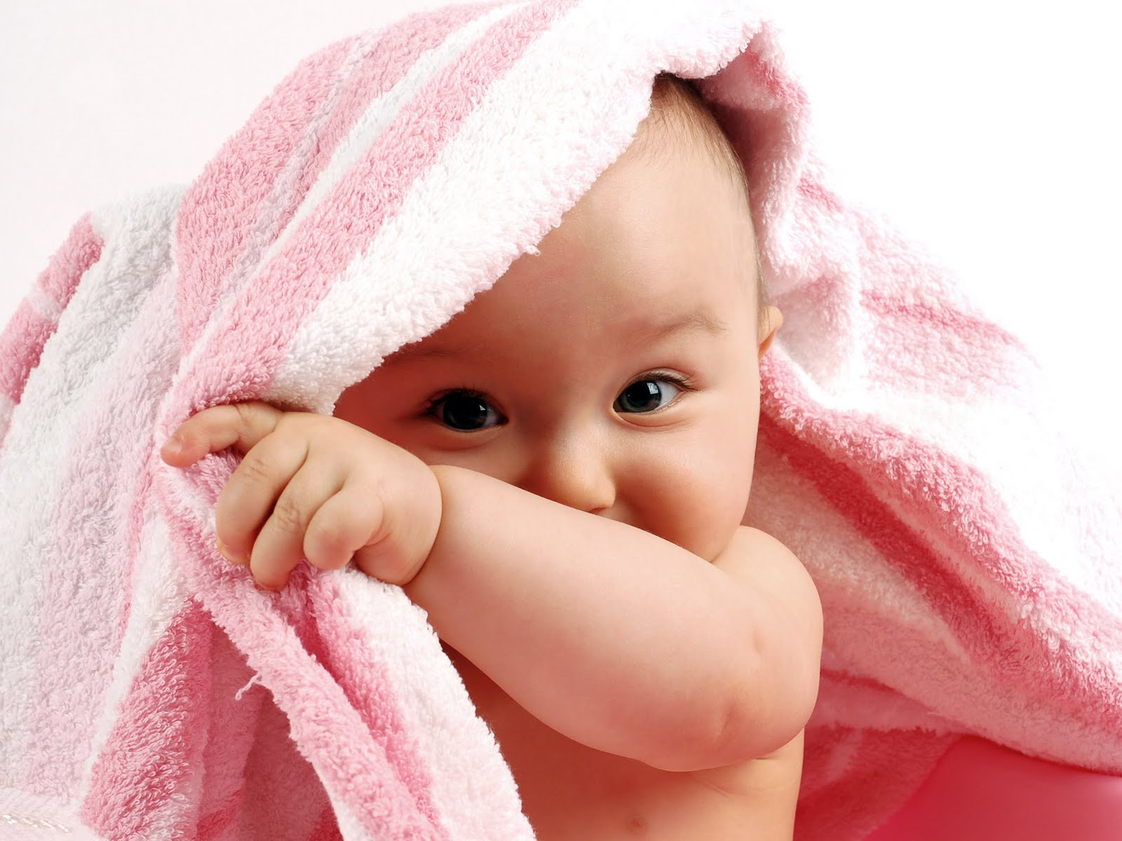 Cute Babies TipTop 3D HD Wallpapers Collection