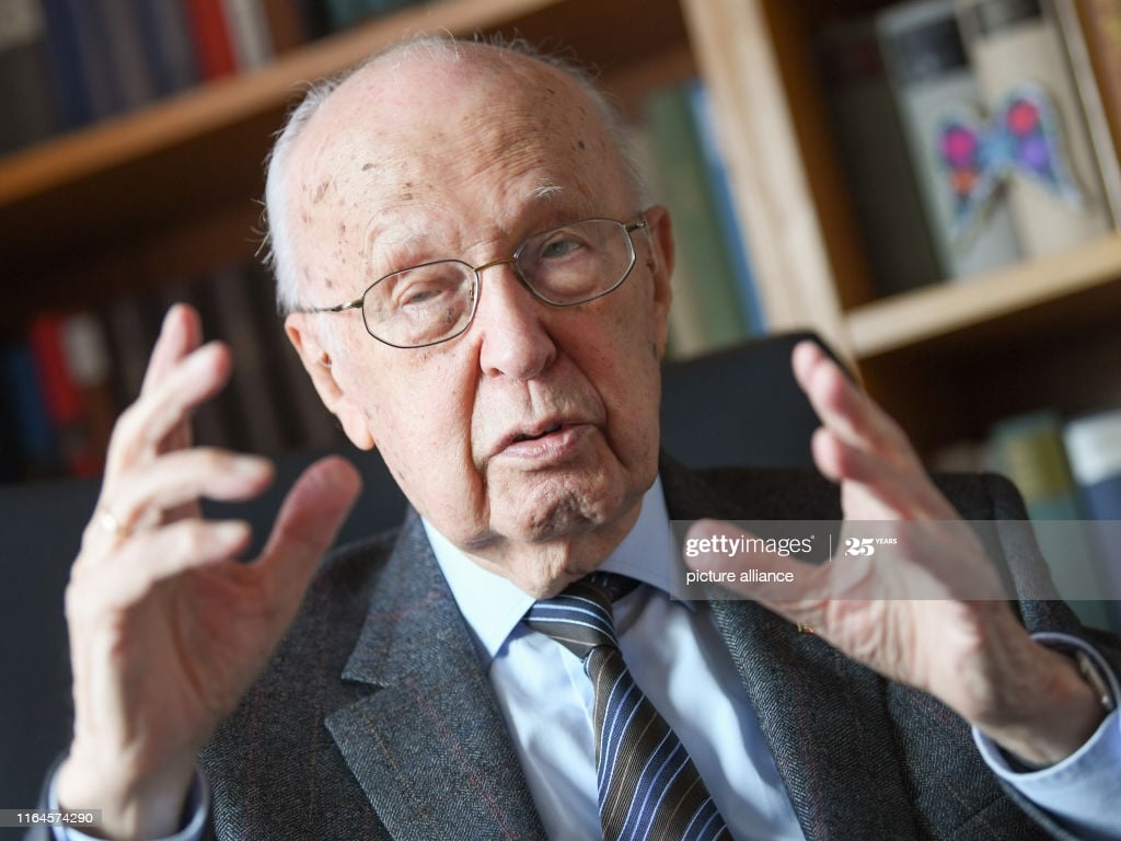 Free download Helmut Schlesinger former President of the Deutsche