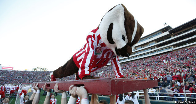 Win With The Badgers Uwbadgers Official Athletic Site Of