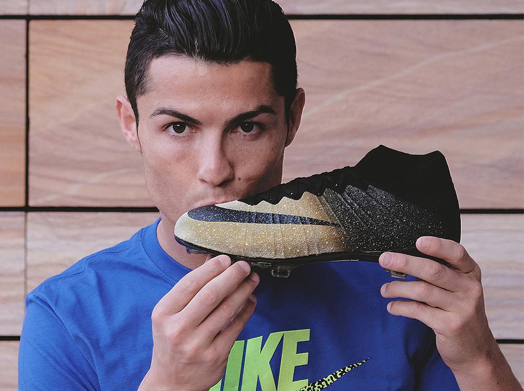 Cristiano Ronaldo To Debut Nike Mercurial Superfly Rare Gold Boots
