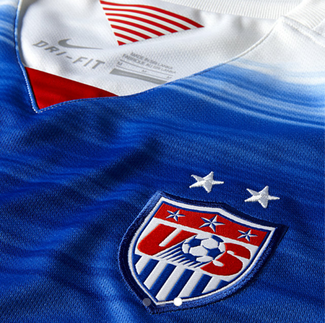  Dempsey and Alex Morgan model the new USA away shirt for 2015 [PHOTOS