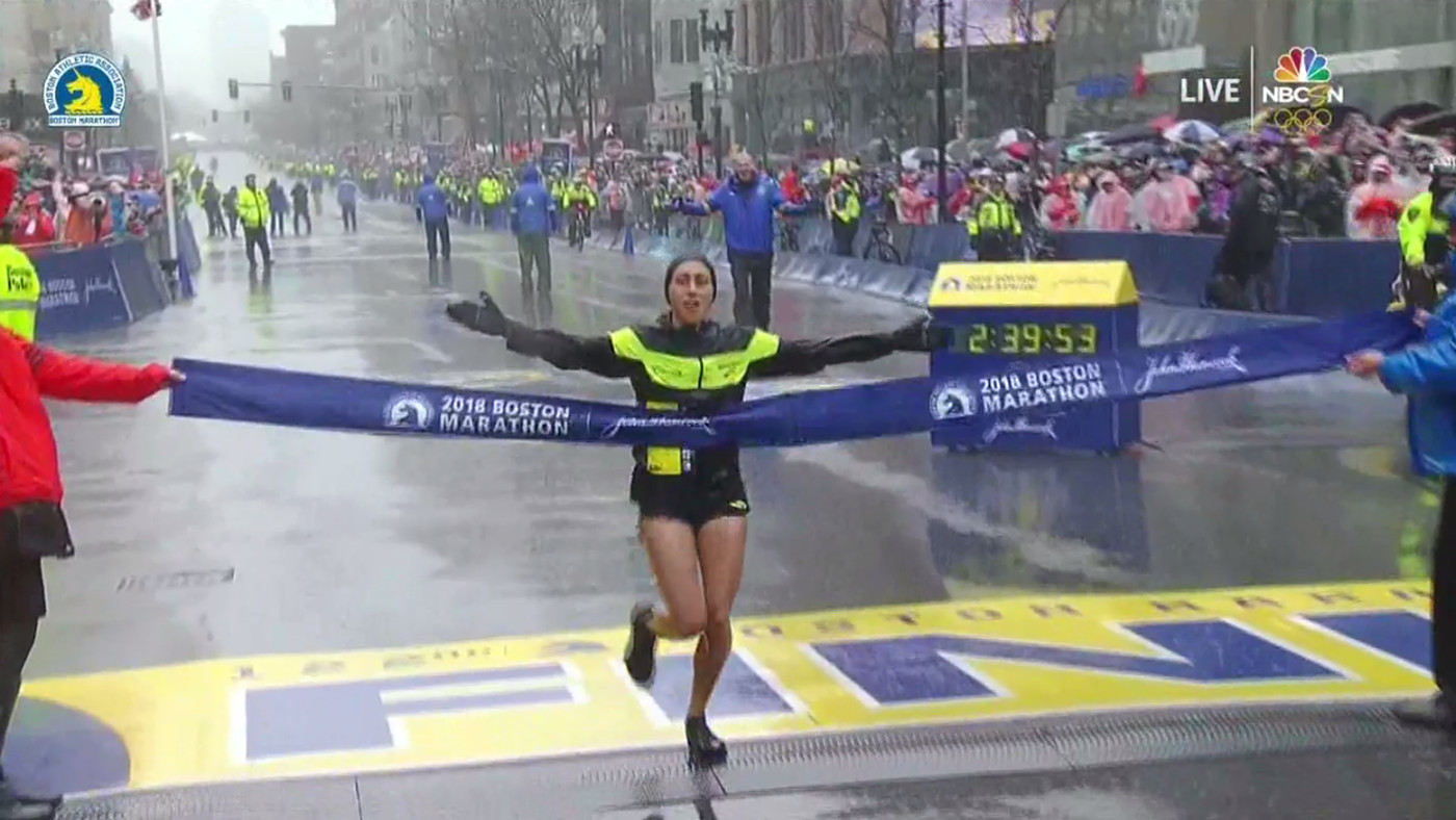 Boston Marathon Meet Des Linden The First U S Woman To Win