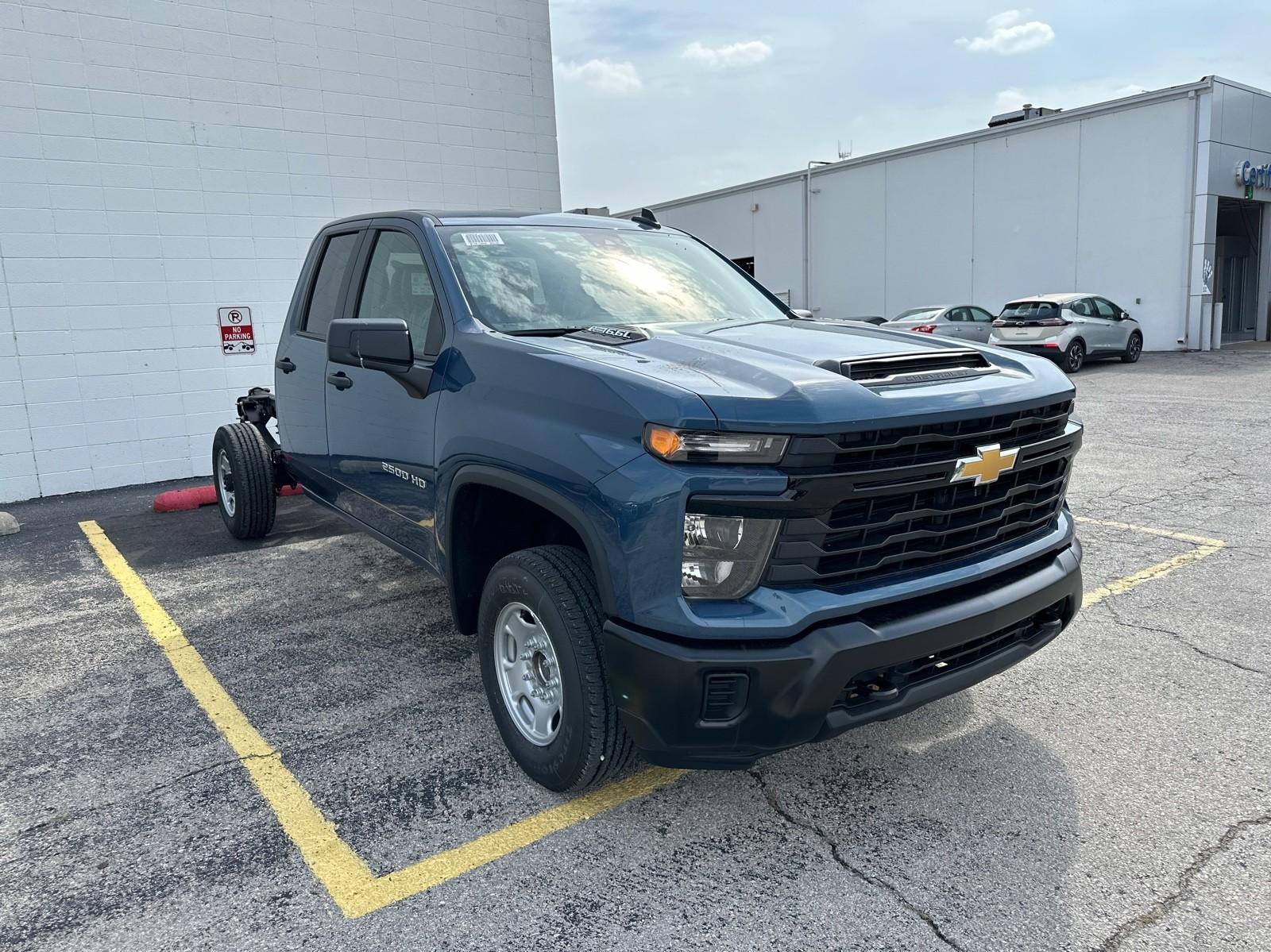 New Chevrolet Silverado HD Wt Double Cab In Sand Springs