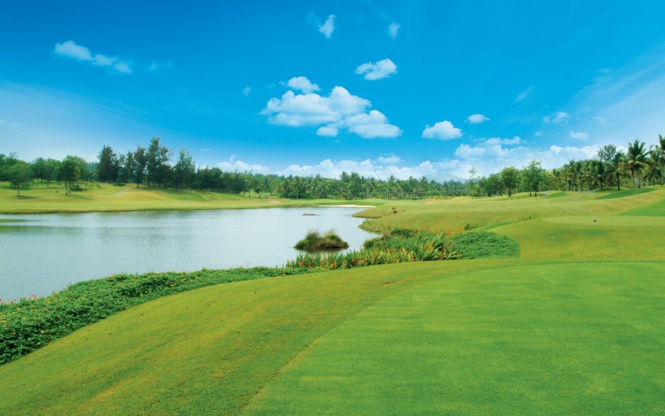 HD Golf Course Wallpaper Hills
