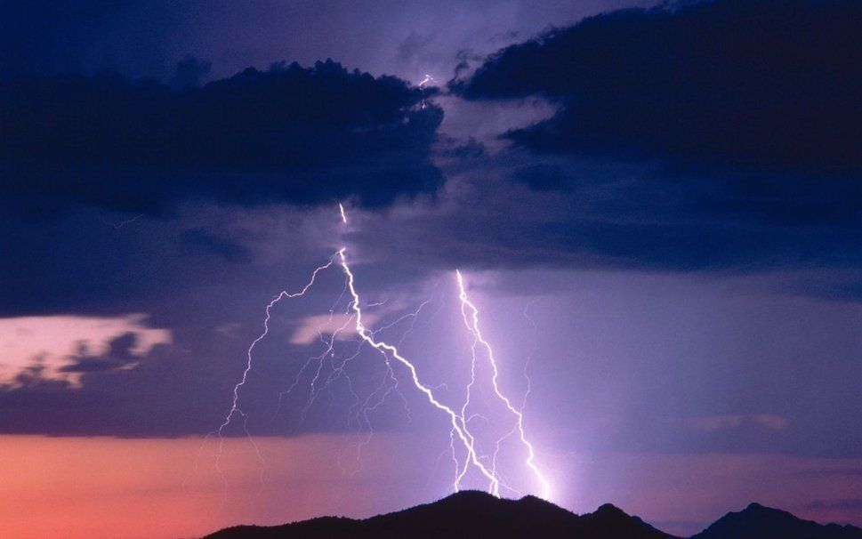 Photo Mountain Wallpaper Pictures Of Lightning Background