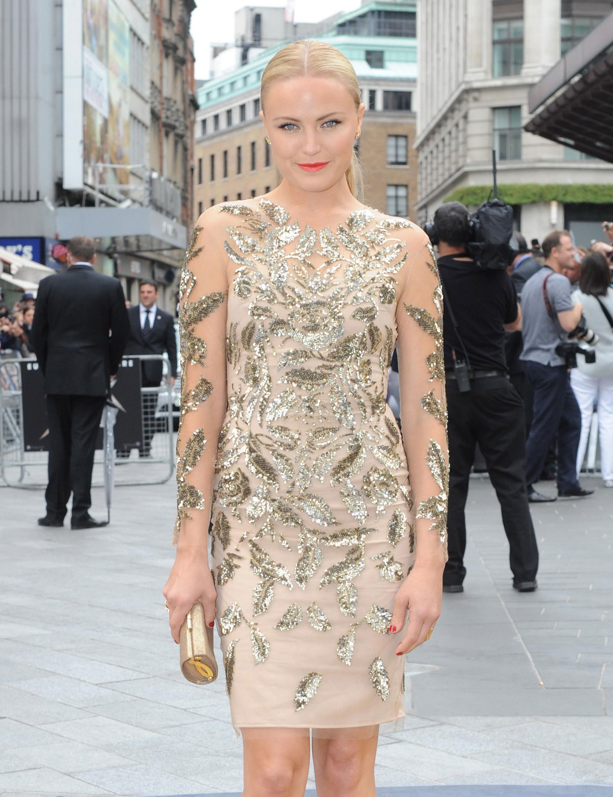 Malin Akerman At Rock Of Ages Premiere In London Wallpaper
