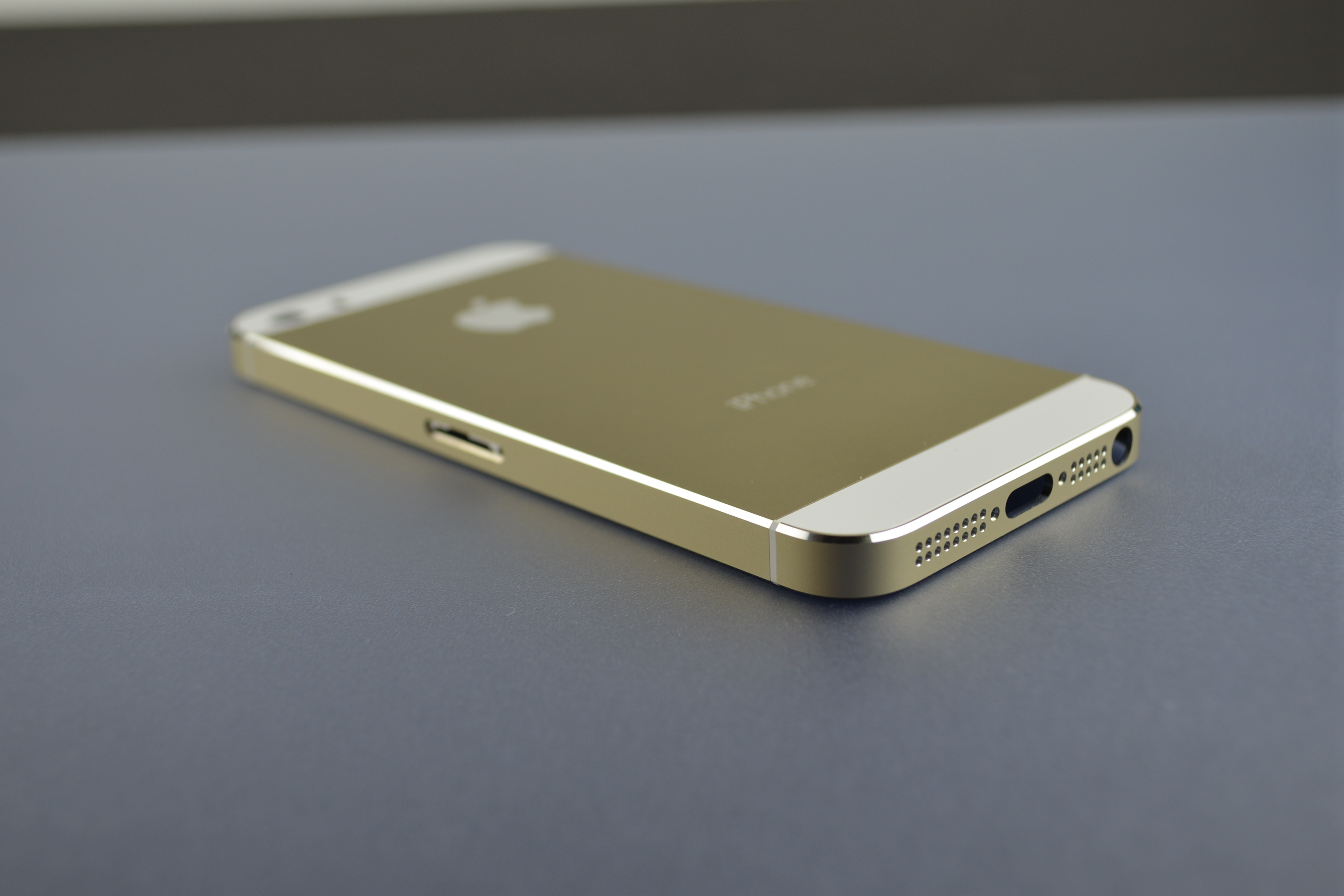 iPhone 5s On A Gray Table Wallpaper And Image Pictures