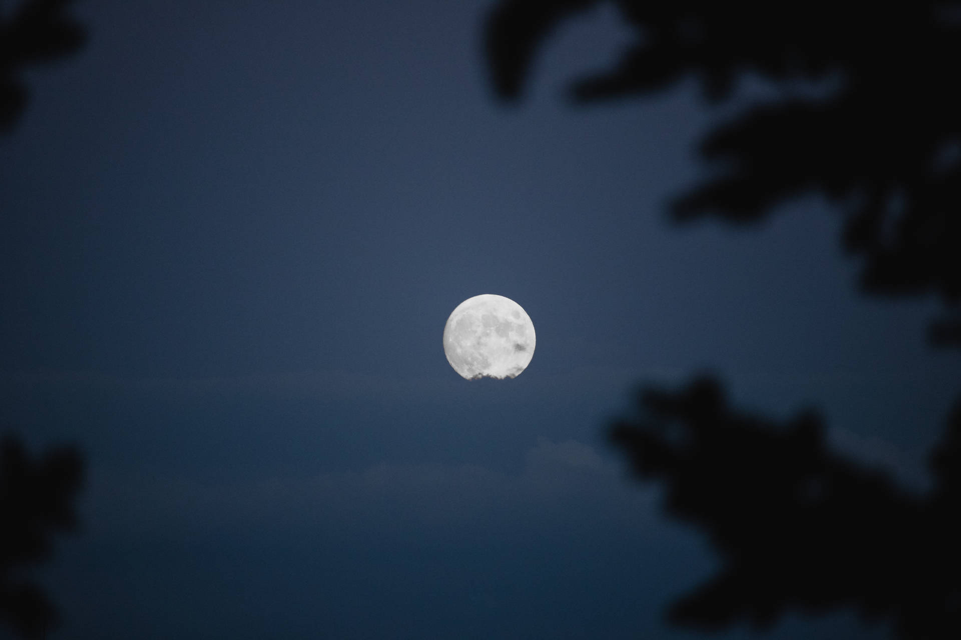 Aesthetic Moon Wallpaper