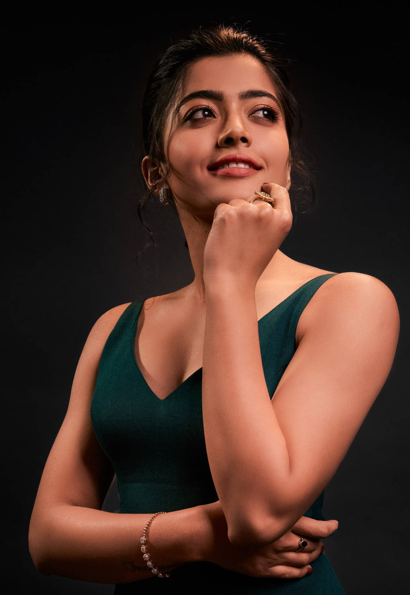 Top Rashmika Mandanna HD Wallpaper Full 4k To Use