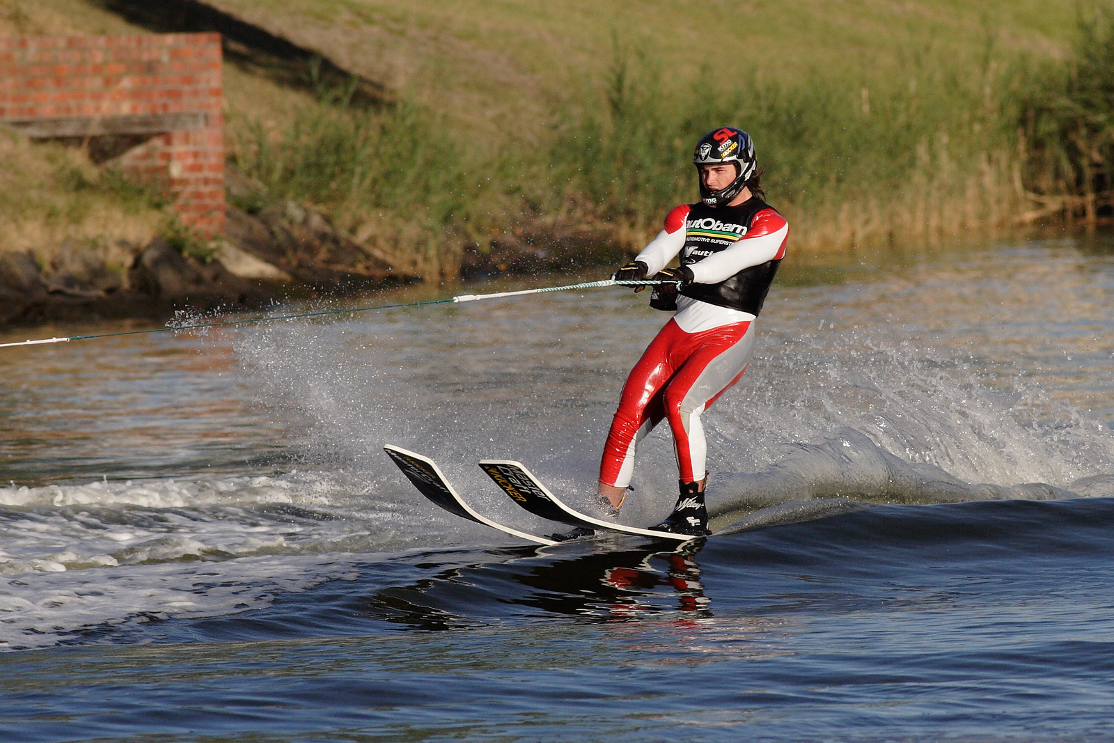 File Water Skiing On The Yarra02 Jpg Wikimedia Mons