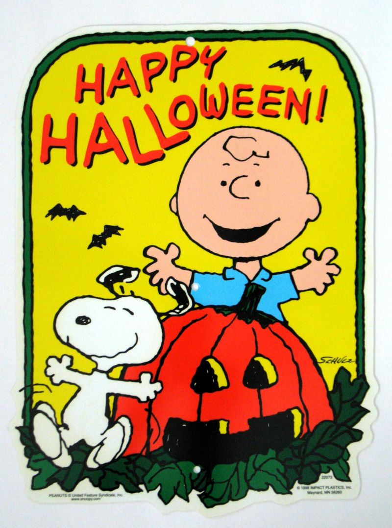 Charlie Brown Halloween Yard