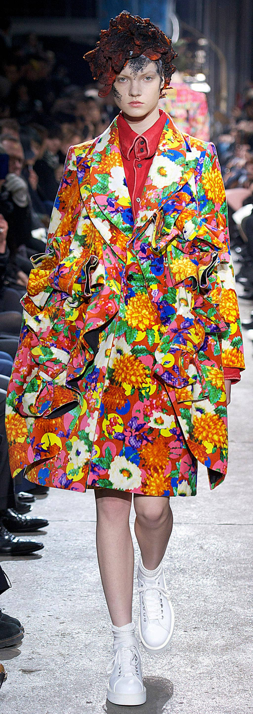 Comme Des Gar Ons Colorful Floral Outfit Wallpaper