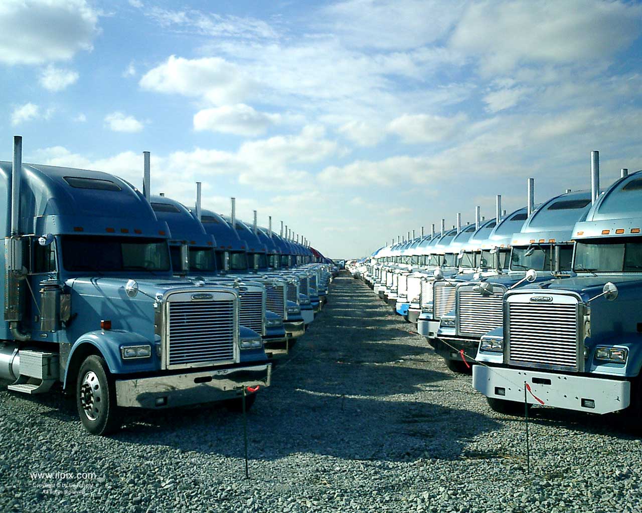 Trucks World News TRUCK SALES USA Canada Class 8 sales up