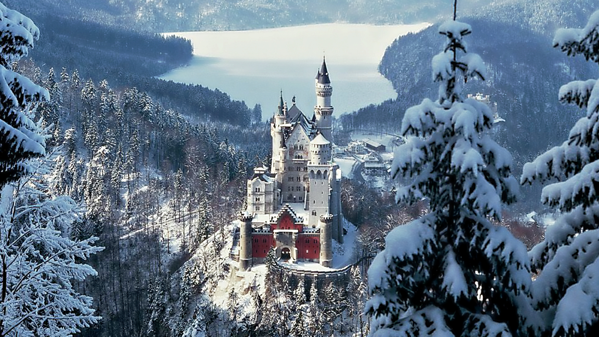 Neuschwanstein Castle Winter Wallpaper