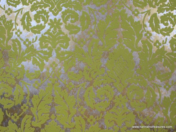 S Vintage Wallpaper Green Flocked Leaf Damask On Metallic Gold