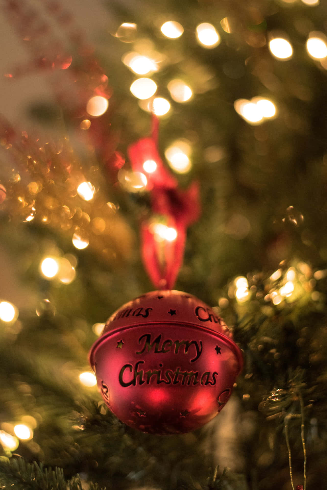 Christmas Balls Wallpaper
