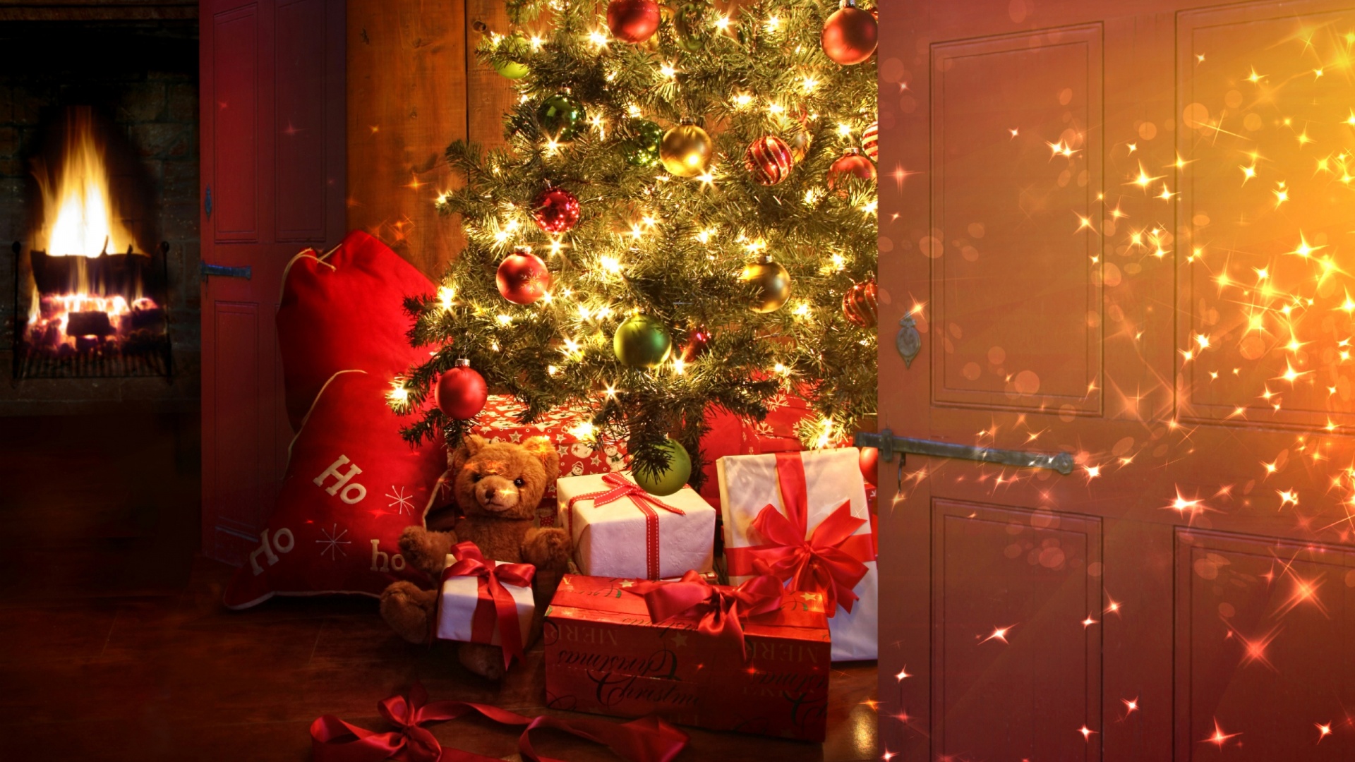 Christmas Tree And Presents Desktop Pc Mac Wallpaper