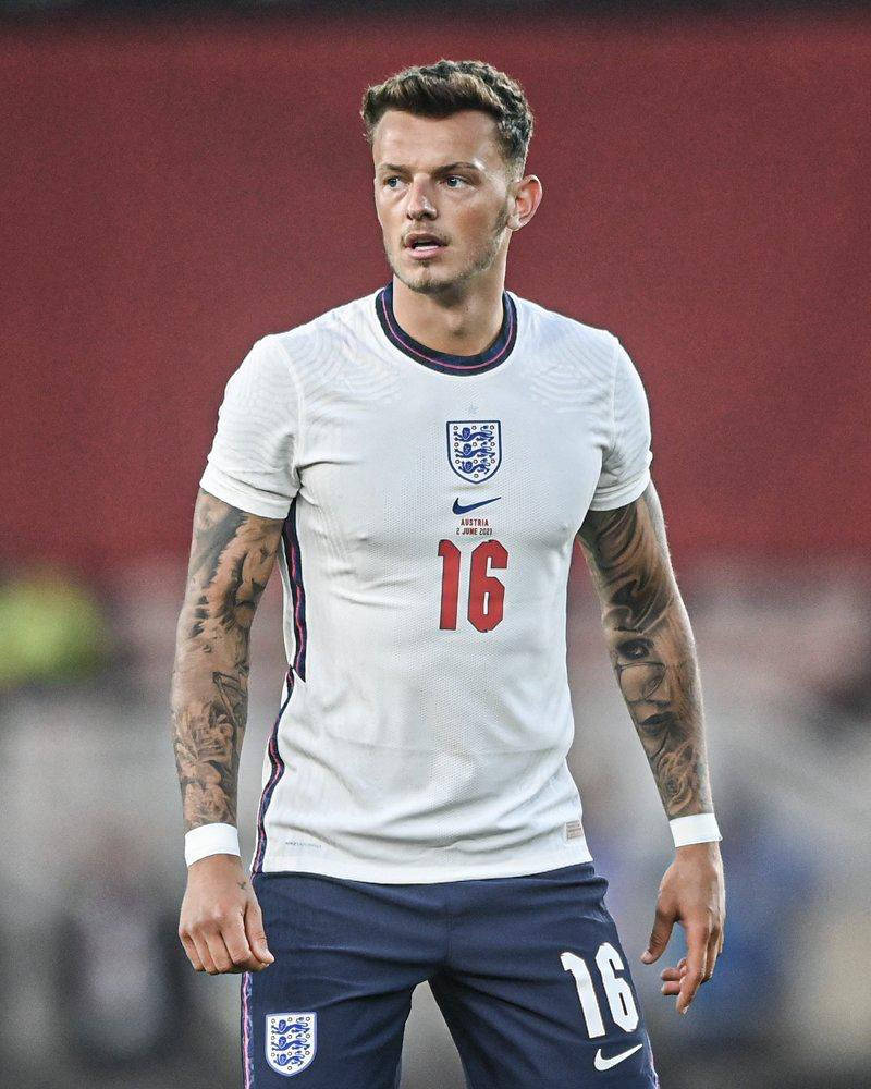 Ben White In England Kit Wallpaper