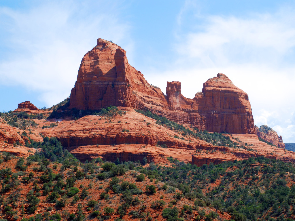 Soaring Red Rock Buttes Near Sedona Travel Wallpaper And Stock Photo