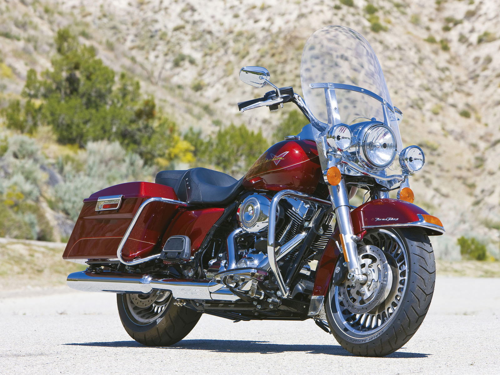 Harley Davidson Flhr Road King Pics Specs And Information