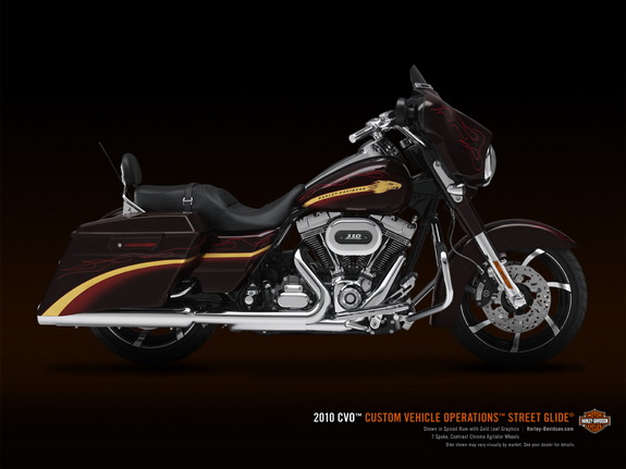 Auto Bikes Harley Davidson Street Glide Wallpaper