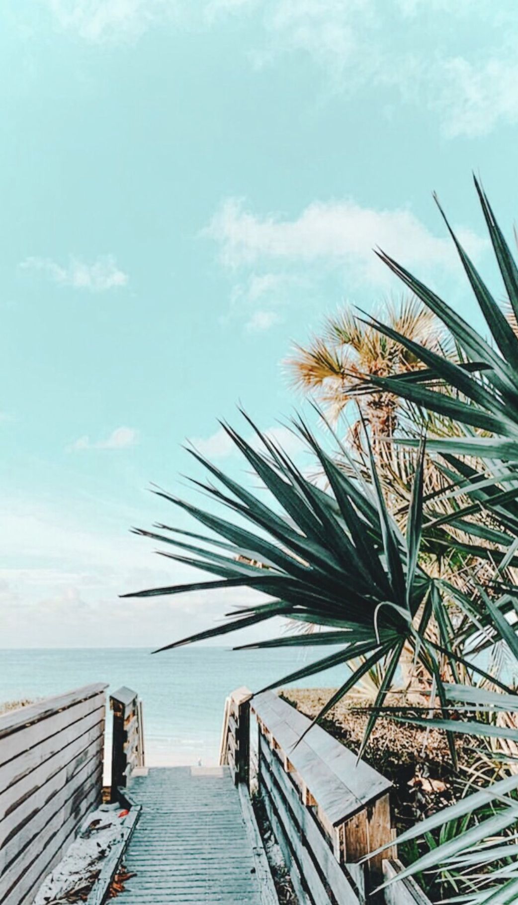 Vintage Beach Aesthetic Background Wallpaper