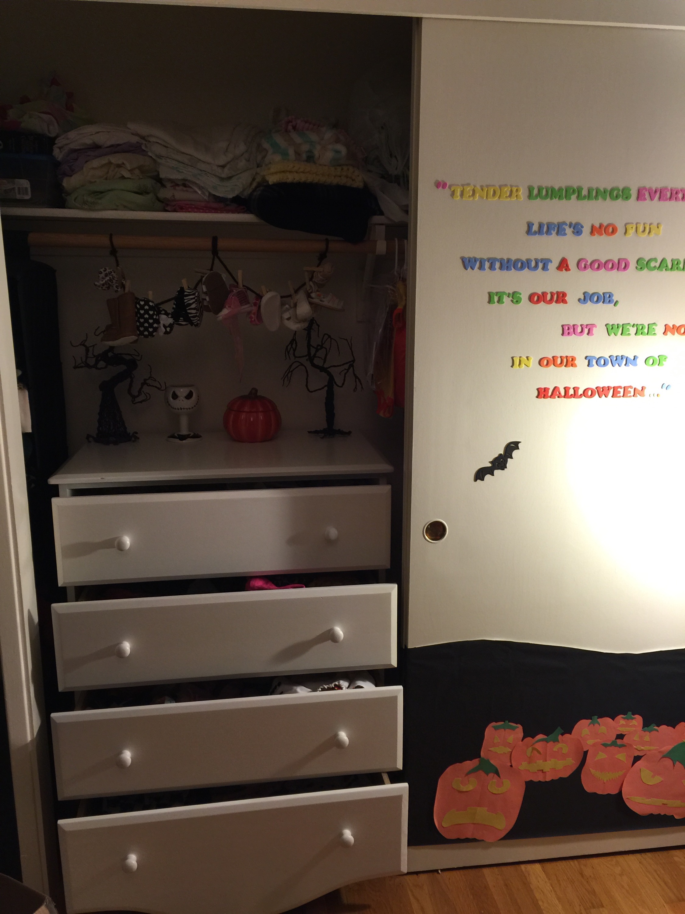 Free download Draven Made 9 Ideas for that Blank Wall Behind the Sofa