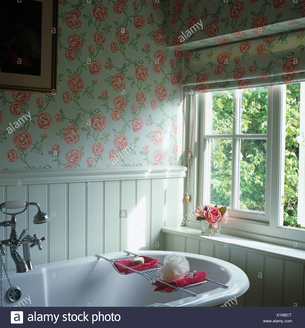 Rose Patterned Roman Blind And Wallpaper In Cottage Bathroom With