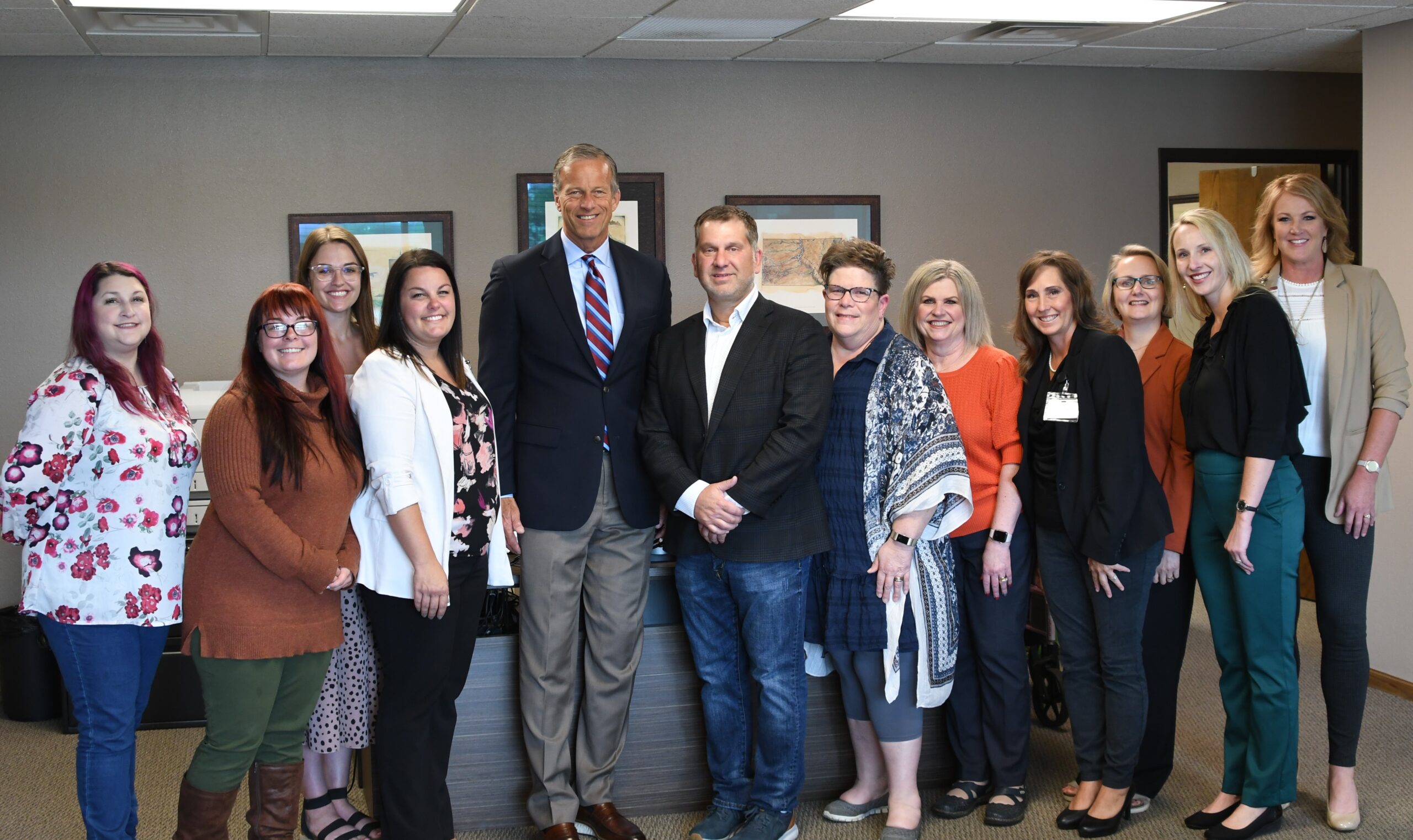 Senator John Thune Visits With Sdaho And Leadingage To Talk Healthcare Wallpaper